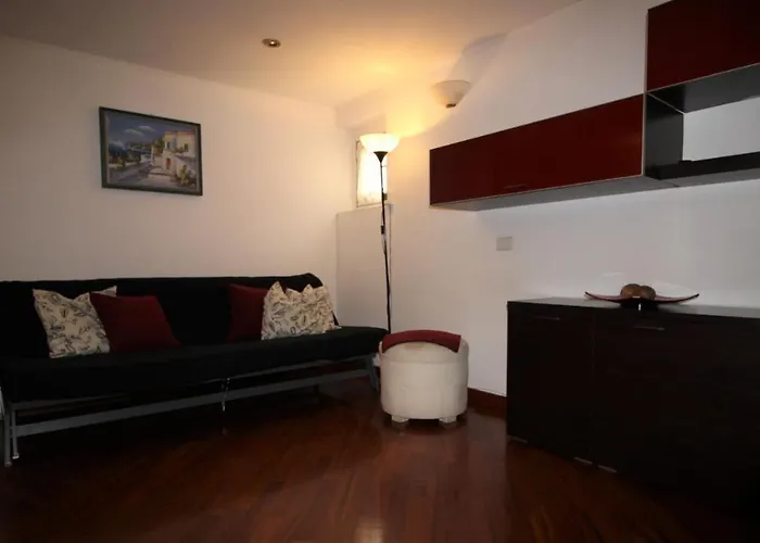 Appartamento Attico con Jacuzzi, terrazzo e fibra *
