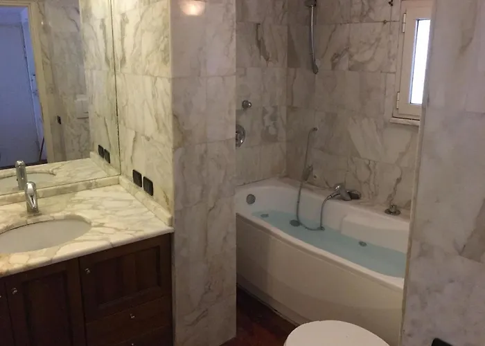 Attico con Jacuzzi, terrazzo e fibra *
